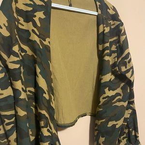 Lioness wrap camo jacket